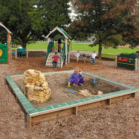 SANDBOX 10' SQUARE with cover