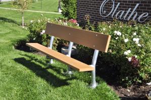 Madison Bench - Recycled Plastic